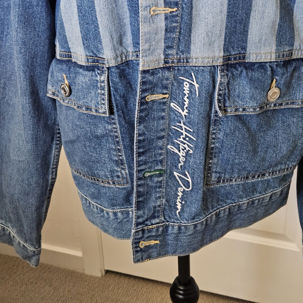 Tommy Hilfiger Oversized Denim boyfriend style Jean Jacket Blue Stripped, size L